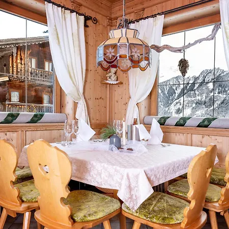 Astegg, Alpengasthof فينكنبرغ